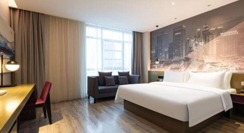 Ibis Styles Wuhan Optics Valley Square Hotel Exterior foto